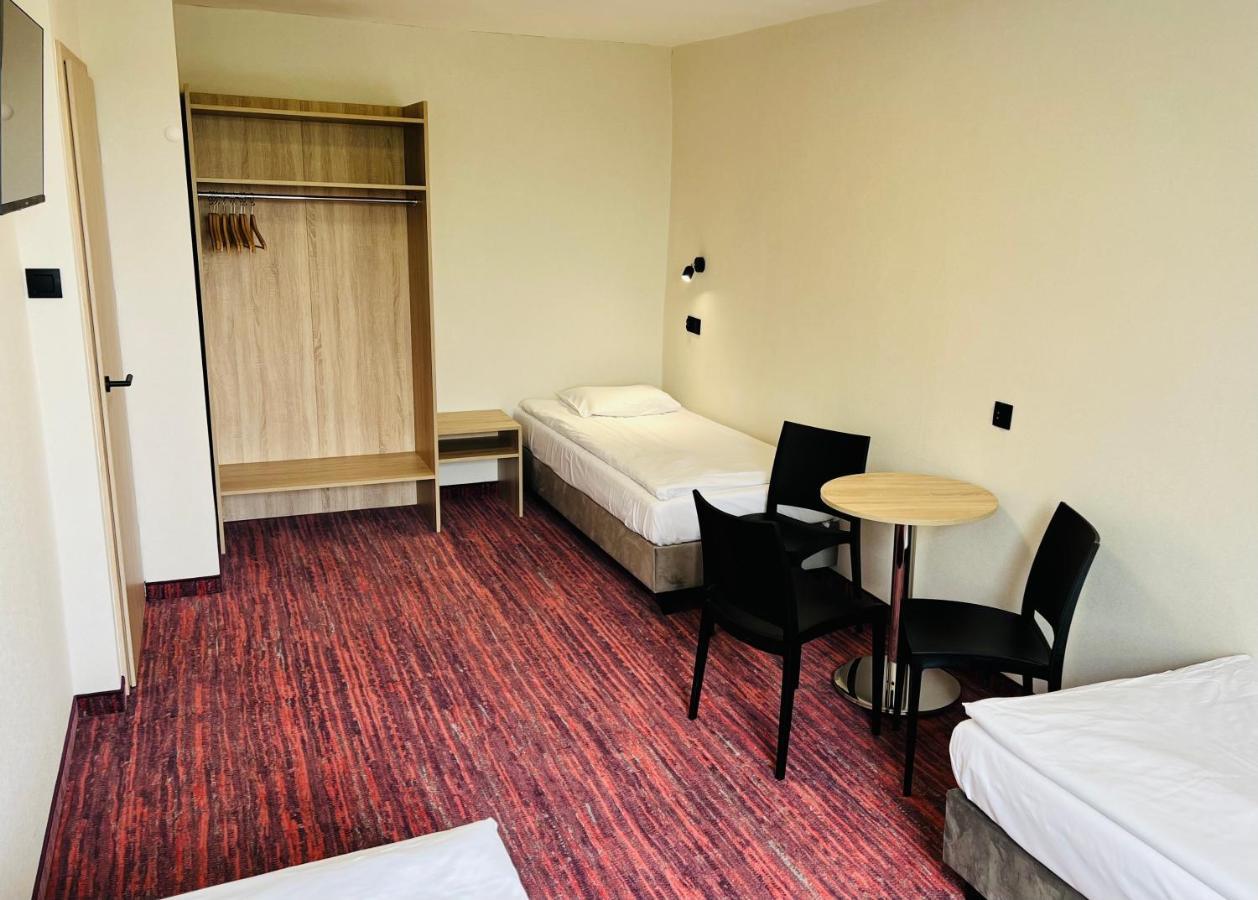Hotel Rok Краків Екстер'єр фото